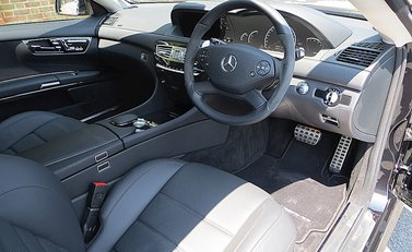 Mercedes-Benz CL AMG 8