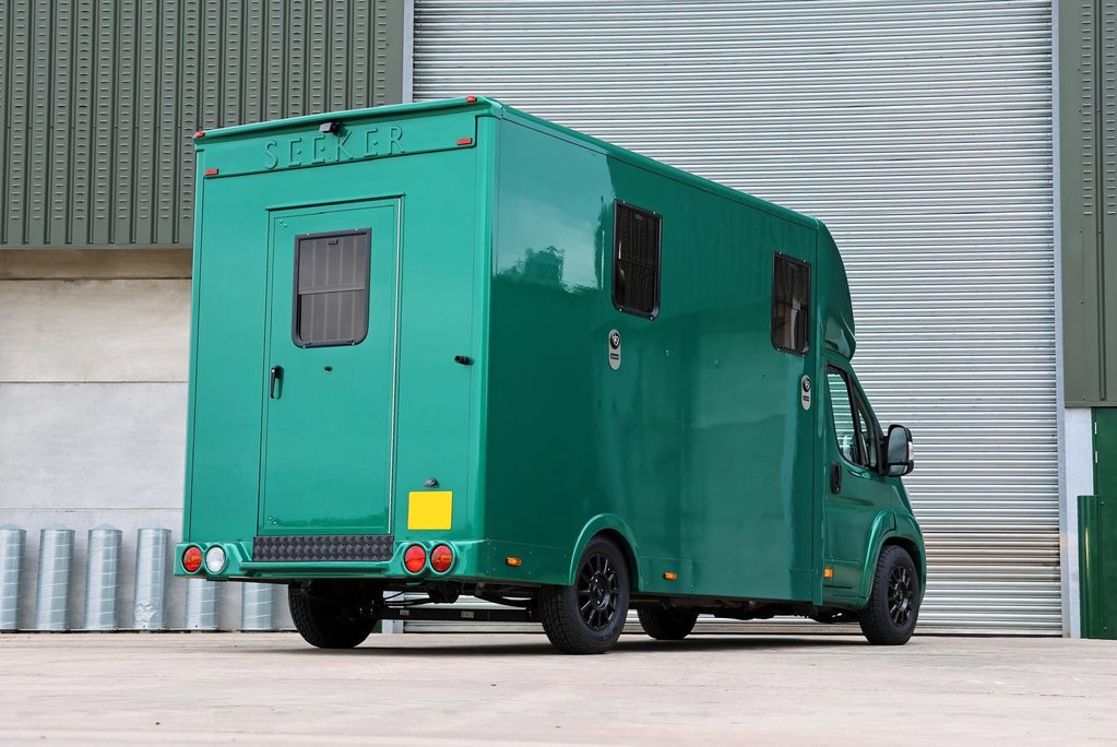 Vauxhall Movano BRAND NEW PRE REG DELIVERY MILES 3.5 TON HORSE BOX STALLION BUILT  5