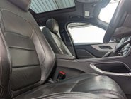 Jaguar F-Pace 2.0 F-PACE R-Sport AWD D Auto 4WD 5dr 33