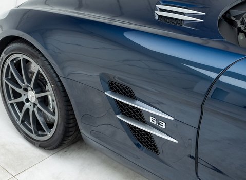 Mercedes-Benz SLS AMG 26