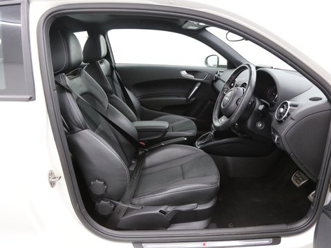 Audi A1 1.4 TFSI S line S Tronic Euro 6 (s/s) 3dr (Nav) 23