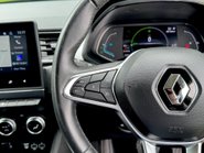 Renault Captur TECHNO E-TECH 33