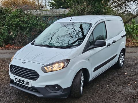 Ford Transit Courier TREND TDCI 10