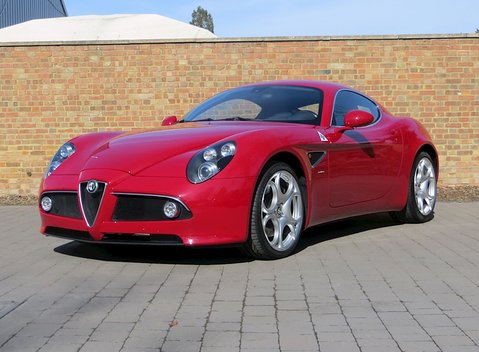 Alfa Romeo 8C Competizione 14