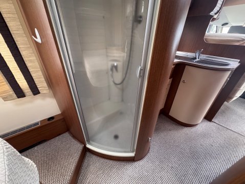 Burstner Aviano i727 23