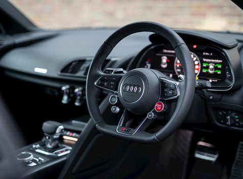 Audi R8 V10 Plus 11