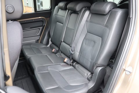 Land Rover Defender 110 D300 HARD TOP X MHEV HUGE FACTORY SPEC SEEKER STYLED WITH SEATS  16