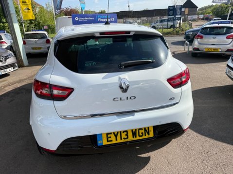 Renault Clio 1.5 dCi Dynamique S MediaNav Euro 5 (s/s) 5dr 11