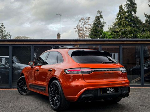 Porsche Macan 2.9 Macan GTS Semi-Auto 4WD 5dr 3