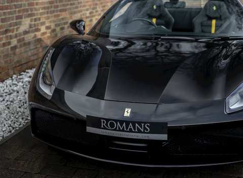 Ferrari 488 Spider 22