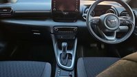 Toyota Yaris 1.5 VVT-h Design Hatchback 5dr Petrol Hybrid E-CVT Euro 6 (s/s) (116 ps) 5