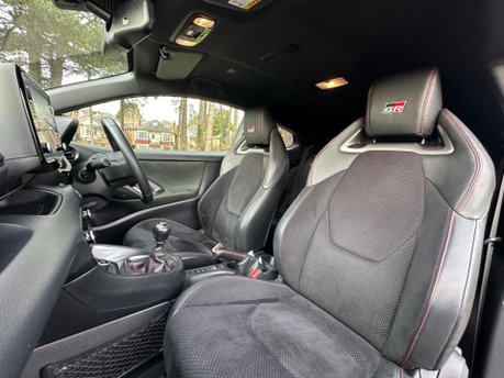 Toyota Yaris 1.6T GR Circuit AWD Euro 6 3dr 