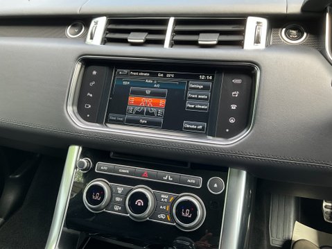 Land Rover Range Rover Sport 4.4 SD V8 Autobiography Dynamic Auto 4WD Euro 6 (s/s) 5dr 35
