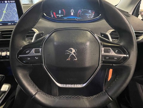 Peugeot 5008 1.2 5008 Allure PureTech S/S Auto 5dr 17