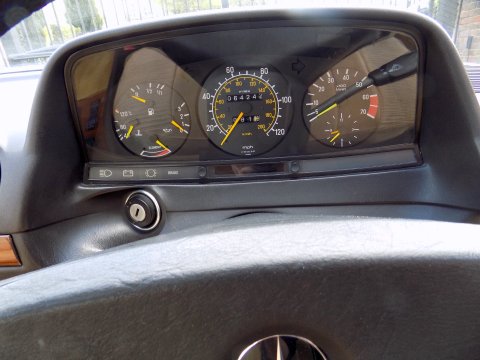 Mercedes-Benz W123 230 CE Pillarless Coupe 42
