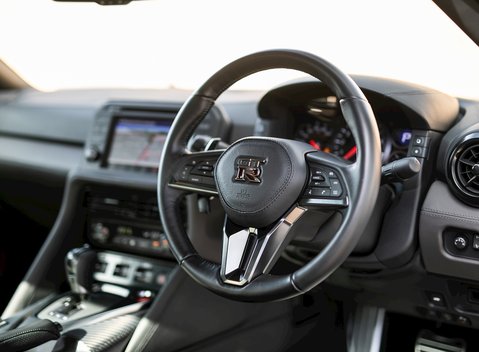 Nissan GT-R Prestige 11