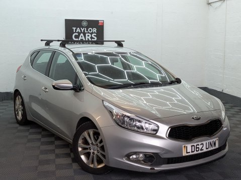 Kia Ceed 1.6 CRDi EcoDynamics 2 Euro 5 (s/s) 5dr 3