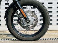 Harley-Davidson Street Dyna Street Bob 1745 17