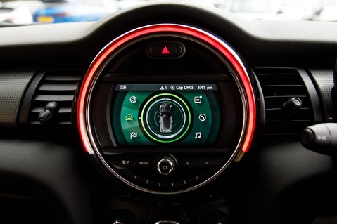 Mini Hatch COOPER CLASSIC 21