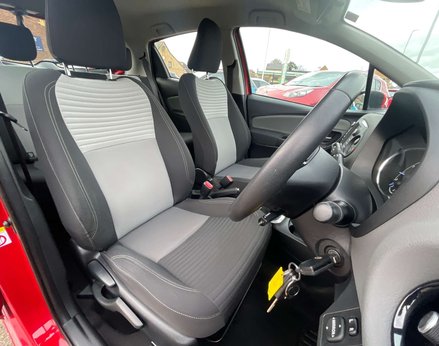 Toyota Yaris 1.5 Yaris Icon Tech VVT-i 5dr 51