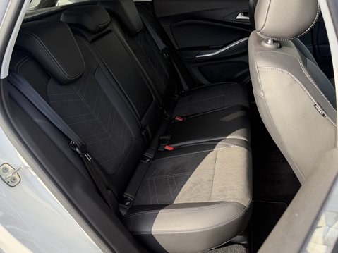 Vauxhall Grandland 1.2 Hybrid [136] Ultimate 5dr e-DCT6 35