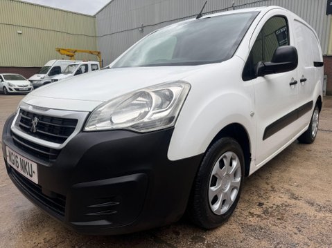Peugeot Partner 1.6 BlueHDi 854 Professional Panel Van 5dr Diesel Manual L1 (112 g/km, 100 23