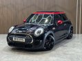 Mini Hatch 2.0 John Cooper Works Auto 3dr 37