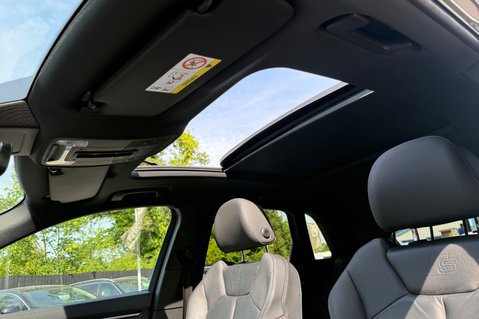 Audi Q3 TFSI QUATTRO S LINE VORSPRUNG -PAN ROOF -360 CAMERA -CARPLAY -FULL AUDI S/H 3