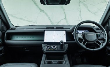 Land Rover Defender 110 TROPHY EDITION KESWICK 44