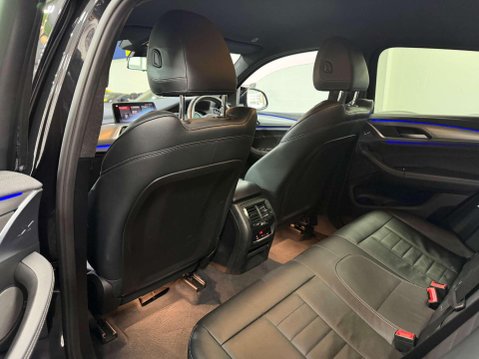 BMW X4 3.0 M40i SUV 5dr Petrol Auto xDrive Euro 6 (s/s) (354 ps) 38