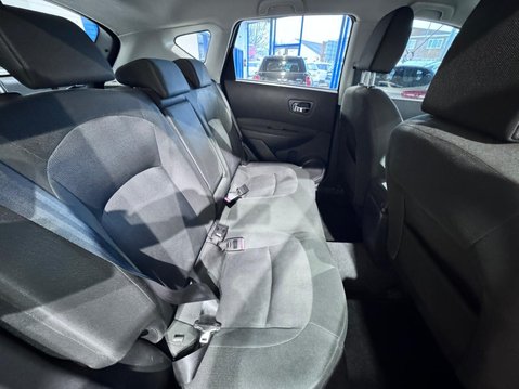 Nissan Qashqai 1.6 Acenta 2WD Euro 5 (s/s) 5dr 25