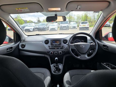 Hyundai i10 1.2 SE Hatchback 5dr Petrol Auto Euro 6 (87 ps) 17