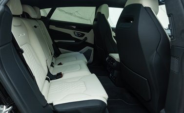 Lamborghini Urus S 18