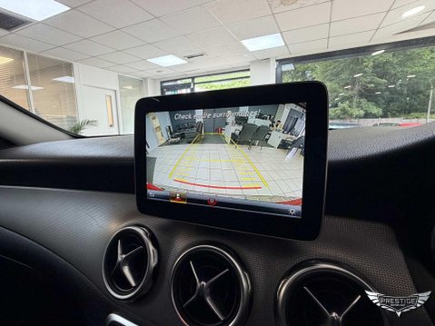 Mercedes-Benz GLA 1.6 GLA180 Urban Edition 7G-DCT Euro 6 (s/s) 5dr 31
