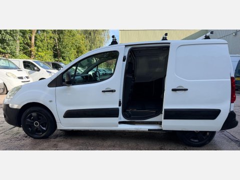 Citroen Berlingo 1.6 HDi 850 LX Panel Van 5dr Diesel Manual L1 (153 g/km, 90 bhp) 17