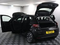 Renault Clio ICONIC TCE 21