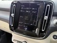 Volvo XC40 1.5 T3 Inscription SUV 5dr Petrol Auto Euro 6 (s/s) (163 ps) 43