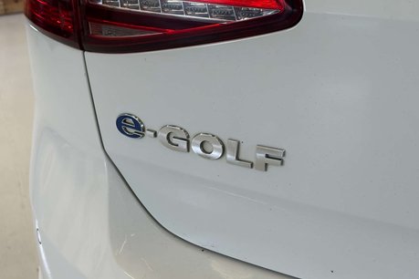Volkswagen Golf e-Golf Hatchback 5dr Electric Auto (115 ps) 29