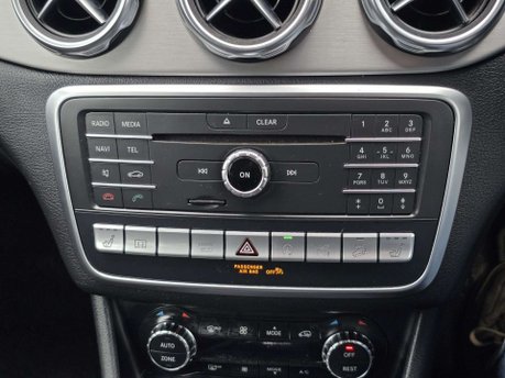 Mercedes-Benz GLA 2.1 GLA220d AMG Line (Premium) SUV 5dr Diesel 7G-DCT 4MATIC Euro 6 (s/s) (1 35