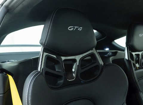 Porsche 718 Cayman GT4 11