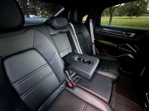 Porsche Cayenne V6 PLATINUM EDITION 29