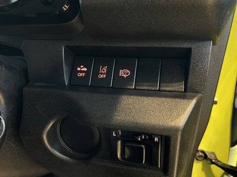 Suzuki Jimny 1.5 SZ5 ALLGRIP 3dr 17