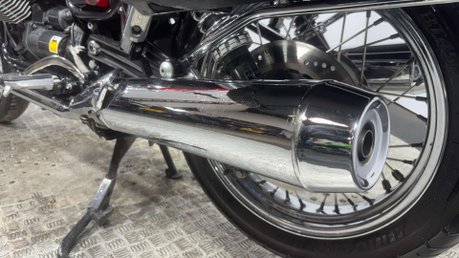 Moto Guzzi V7 750 2009 26K NEW MOT SERVICED 1 OWNER MODERN RETRO BIKE 750CC 33