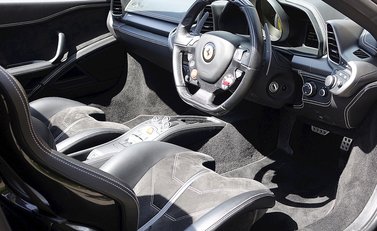 Ferrari 458 Spider 13