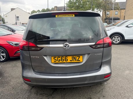 Vauxhall Zafira SRI 8