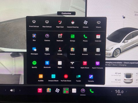 Tesla Model 3 Model 3 Long Range AWD 4WD 4dr 18