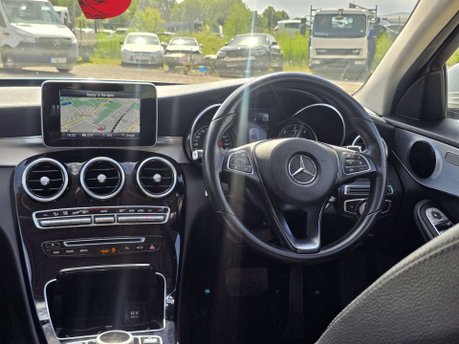 Mercedes-Benz C Class 2.1 C220d Sport Saloon 4dr Diesel G-Tronic+ Euro 6 (s/s) (170 ps) 44