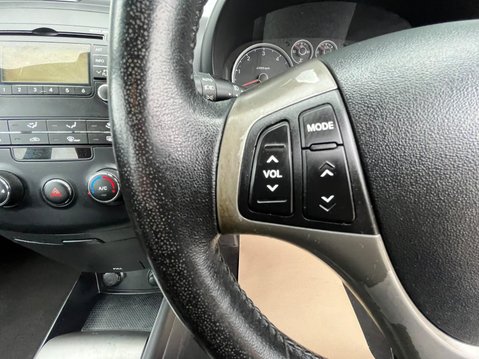 Hyundai i30 1.6 CRDi Style Euro 4 5dr 19