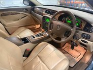Jaguar S-Type 2.7D V6 4dr 10