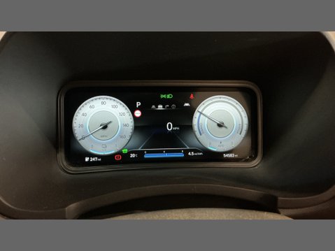 Hyundai KONA 64kWh Premium SUV 5dr Electric Auto (10.5kW Charger) (204 ps) 9